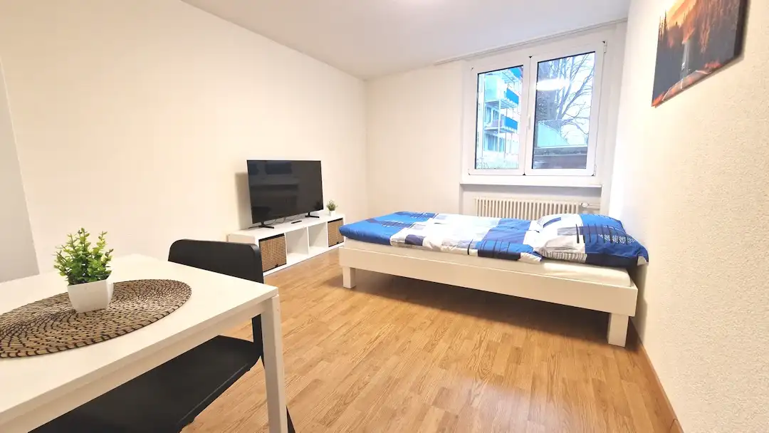 Möbliertes WG-Zimmer an der Tirolerweg in Zug zur Miete