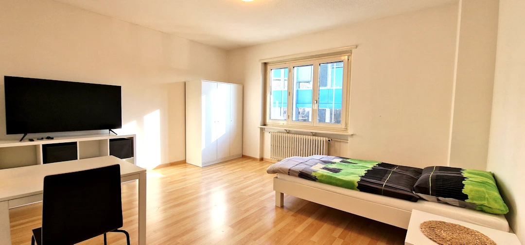 Möbliertes WG-Zimmer an der Tirolerweg in Zug zur Miete