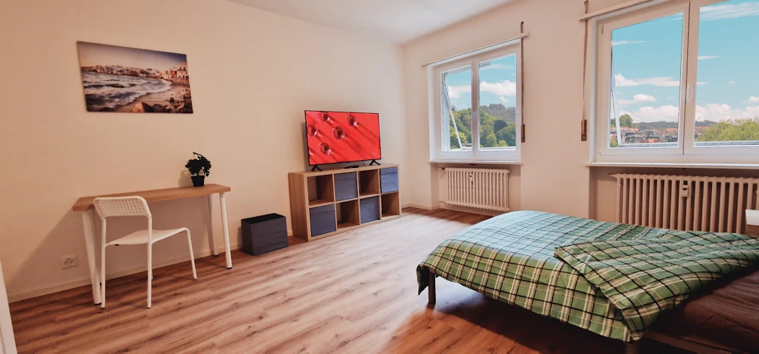 Möbliertes WG-Zimmer an der Tirolerweg in Zug zur Miete